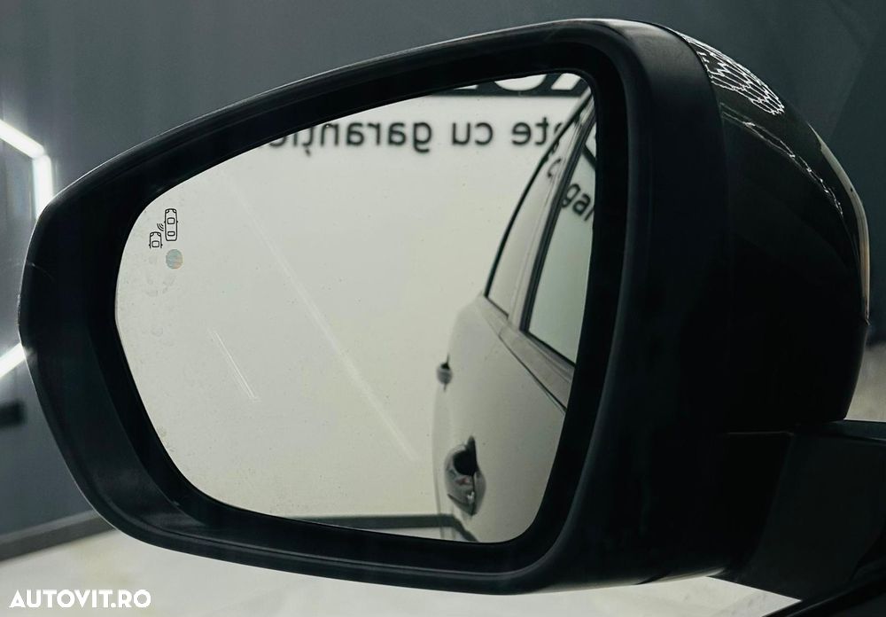 Peugeot 5008 PureTech 130 Stop & Start Allure Business-Paket - 31