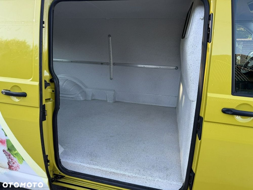 Volkswagen Transporter - 25