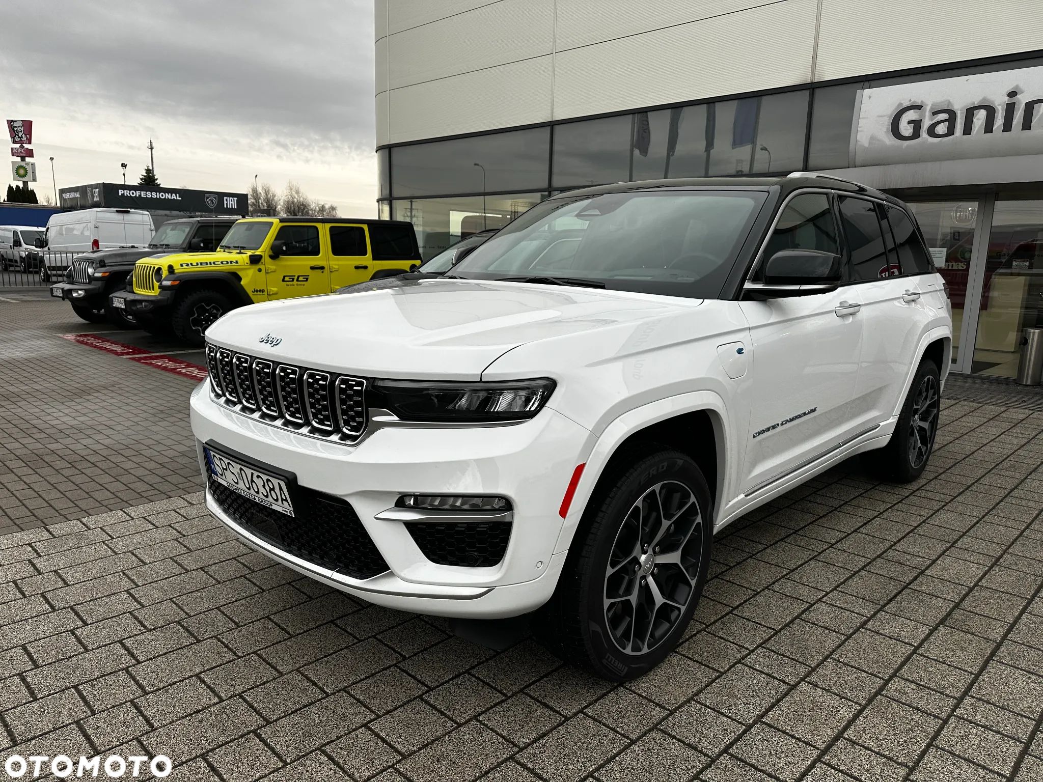 Jeep Grand Cherokee - 1