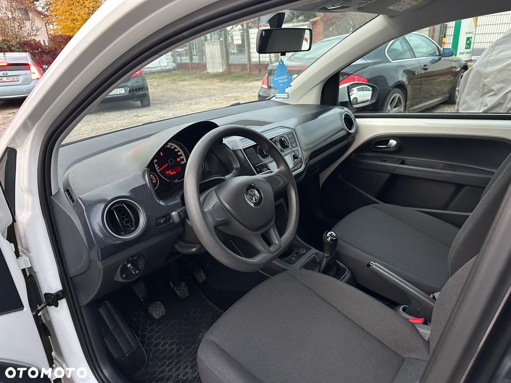 Volkswagen up! - 16