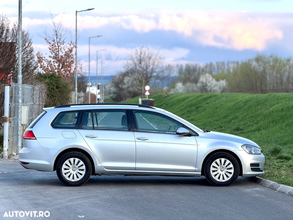 Volkswagen Golf 1.6 TDI BlueMotion Technology Comfortline - 5