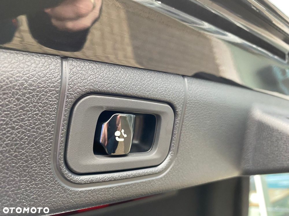 Mercedes-Benz Klasa E - 24