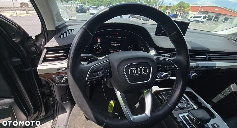 Audi Q7 - 11