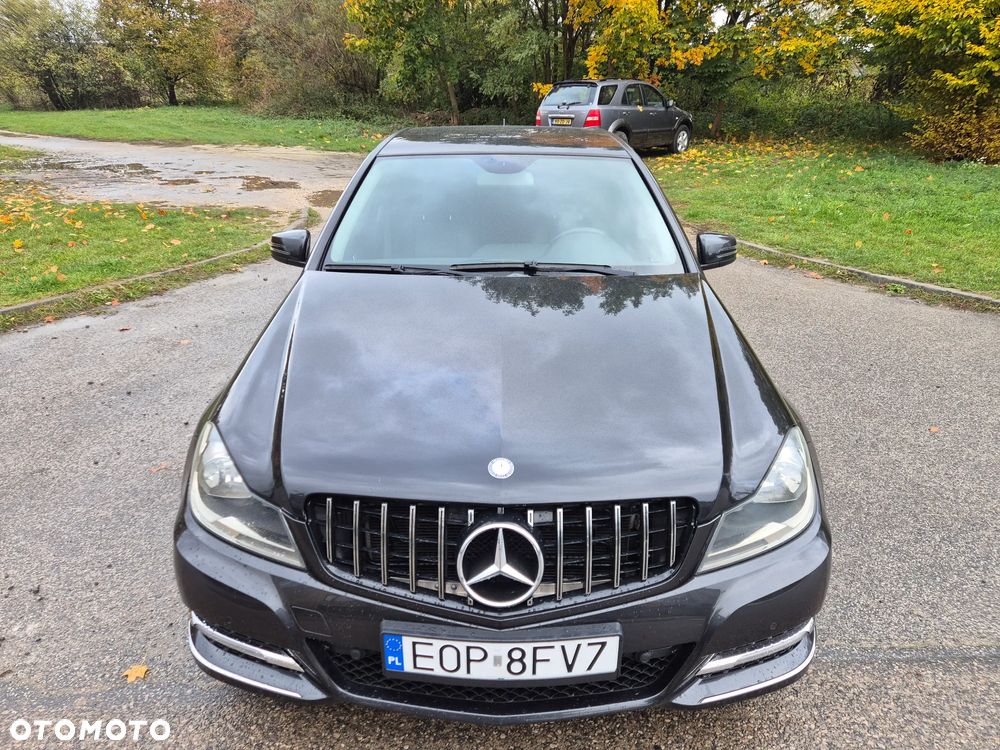 Mercedes-Benz Klasa C 180 BlueEFFICIENCY Avantgarde - 21