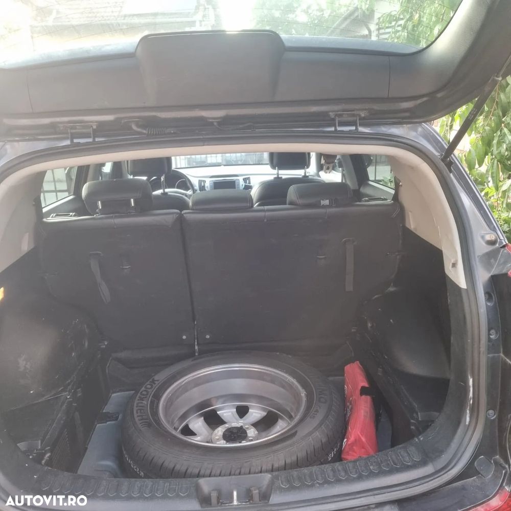 Kia Sportage 2.0 CRDI AWD Aut. Dream-Team Edition - 9