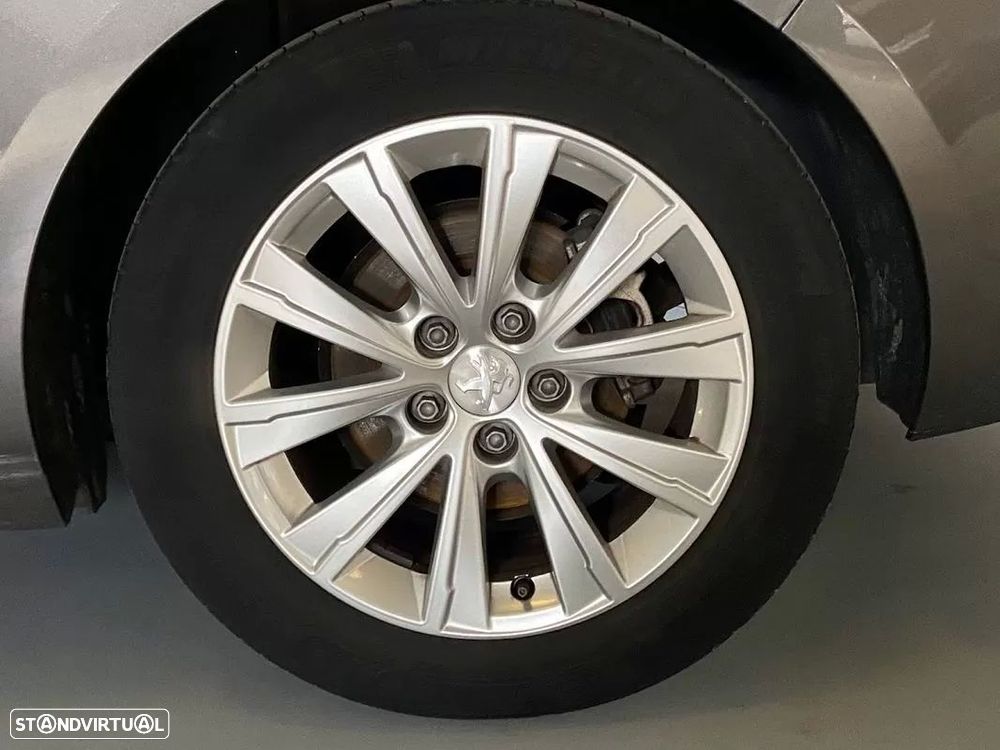 Peugeot 308 SW 1.2 PureTech Style - 12