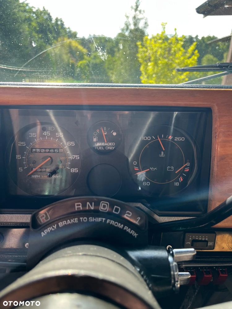 Chevrolet Chevy Van - 15