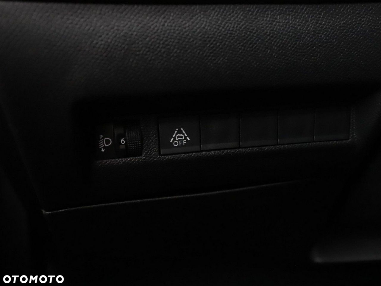 Peugeot 2008 PureTech 130 EAT8 Allure - 37