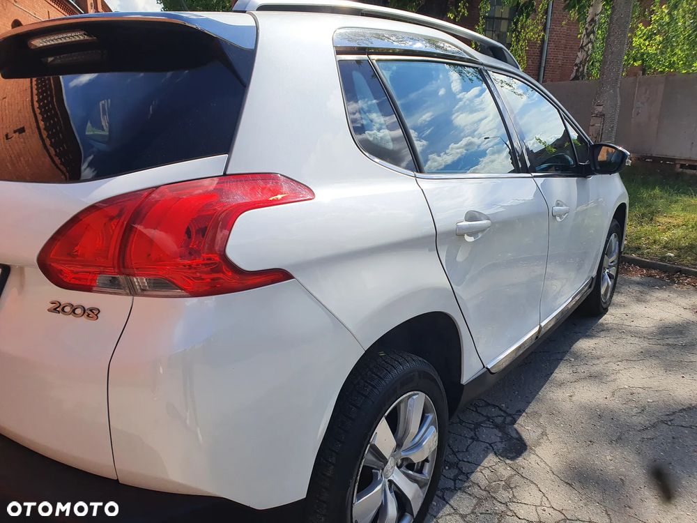 Peugeot 2008 PureTech 110 Stop&Start Allure - 5