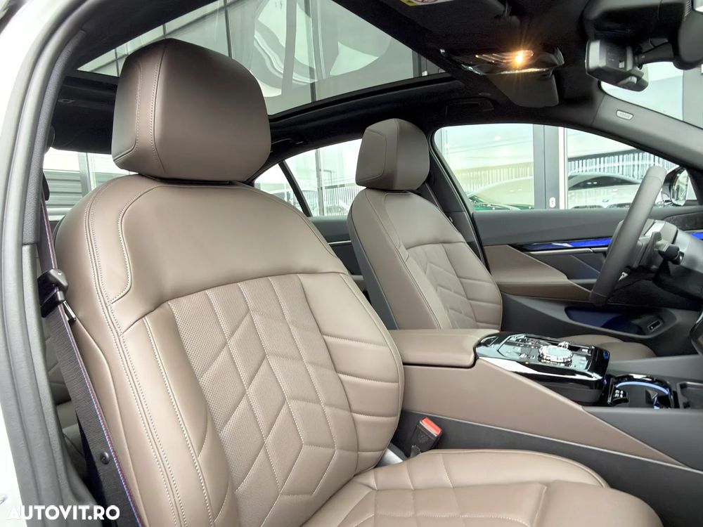 BMW Seria 5 520d xDrive AT MHEV - 13