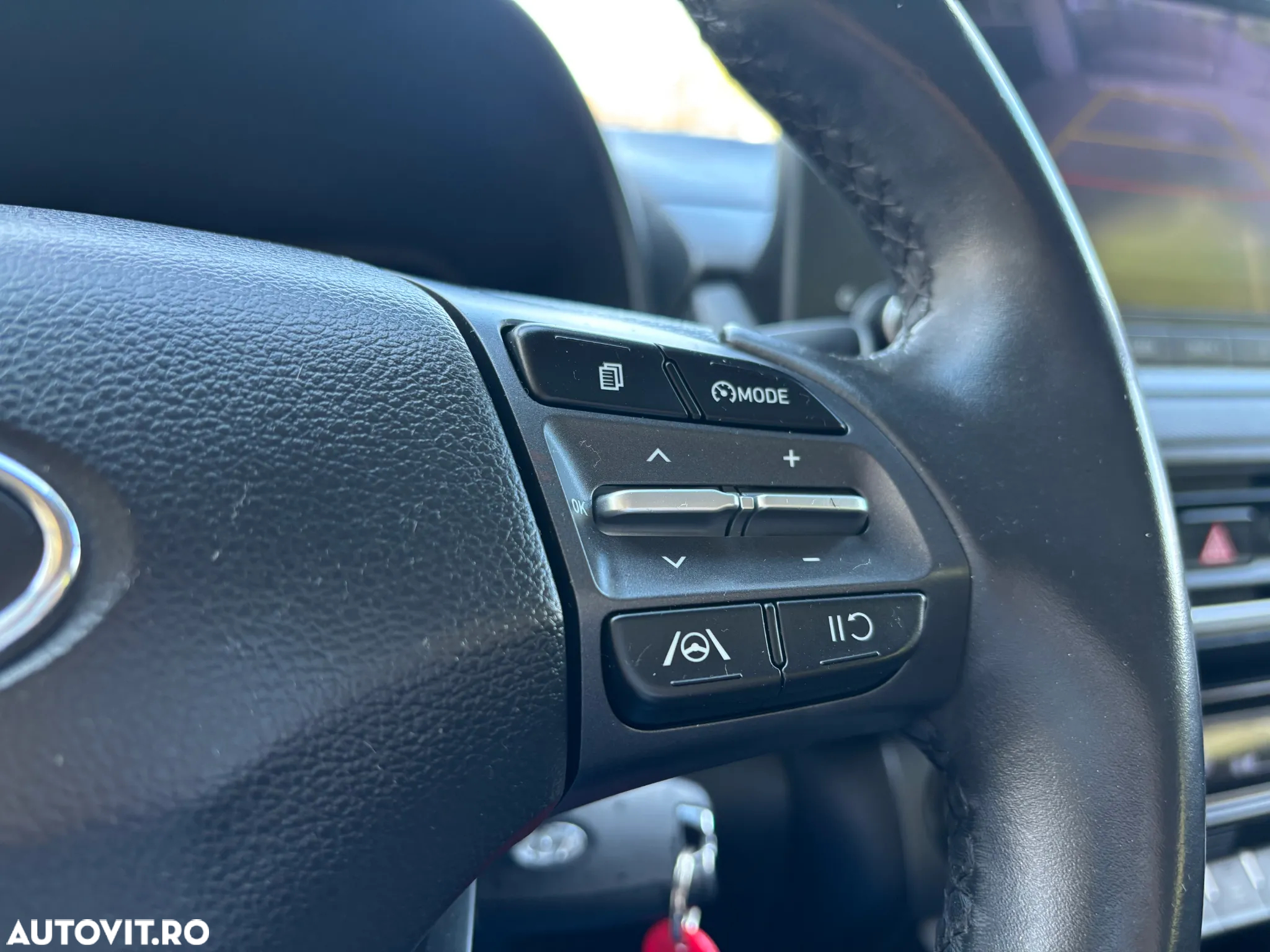 Hyundai KONA - 18