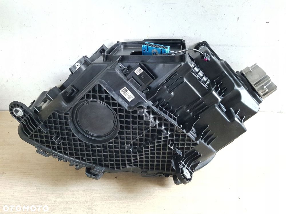 mercedes glc prawa lampa reflektor digital light full led a2549066802 - 5