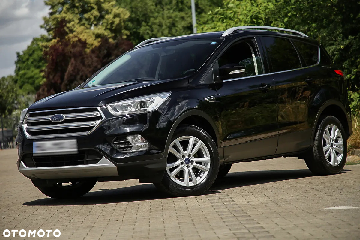 Ford Kuga 1.5 EcoBoost 2x4 Trend - 4