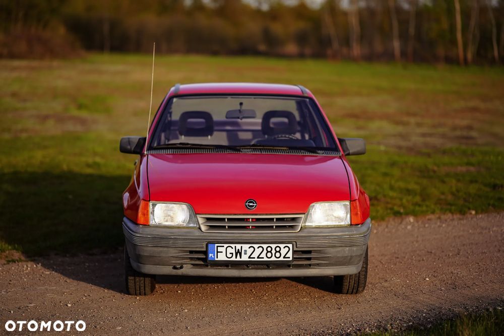 Opel Kadett 1.3 - 15