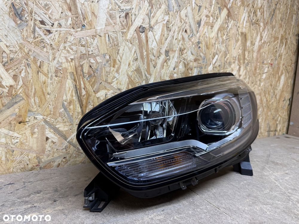 LAMPA LEWA PRZÓD RENAULT SCENIC IV SOCZEWKA 260607230R - 24