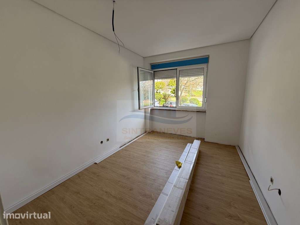 T3 Totalmente Remodelado com 2 WC's | Arrecadação | Pronto a Habitar - Grande imagem: 4/10