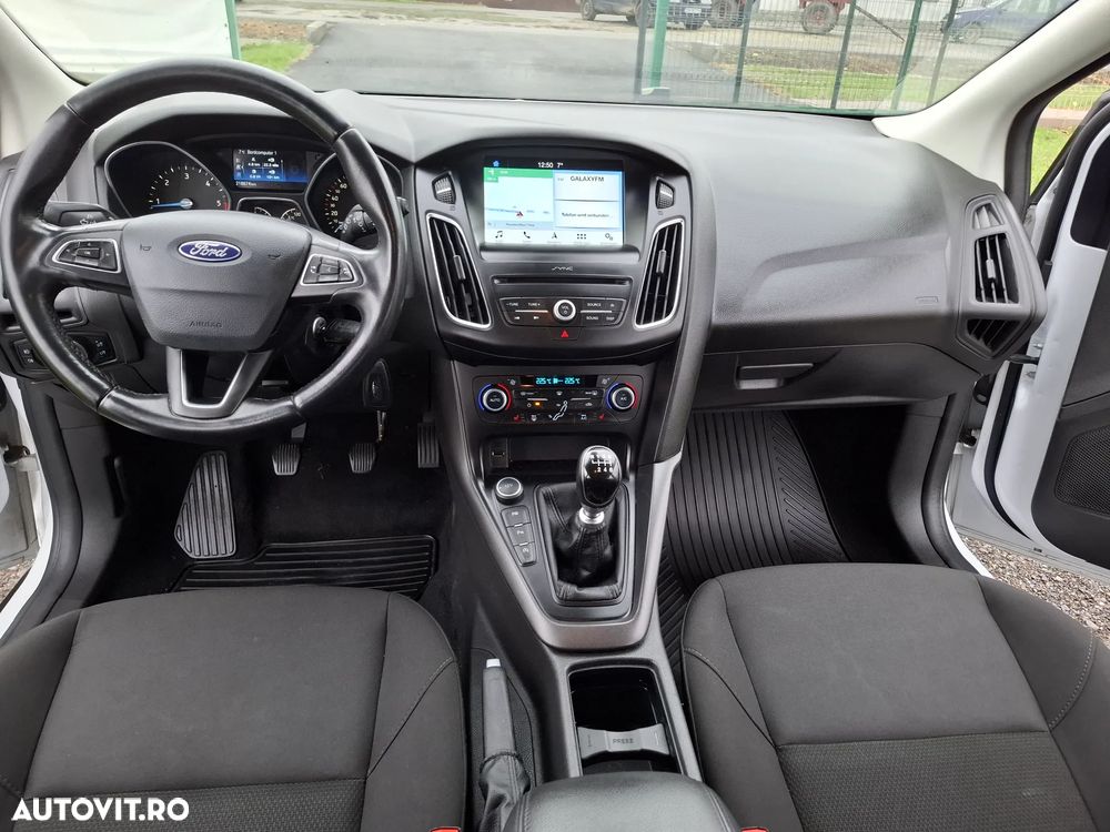 Ford Focus 1.6 TDCI DPF Titanium - 7