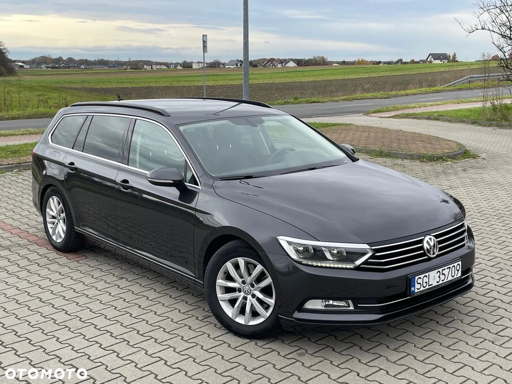 Volkswagen Passat 2.0 TDI (BlueMotion Technology) DSG Comfortline - 13