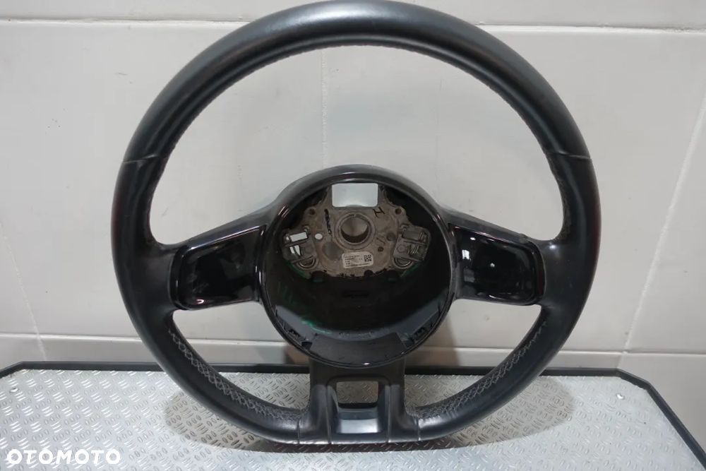 VW BEETLE KIEROWNICA SKORZANA 2012R - 1