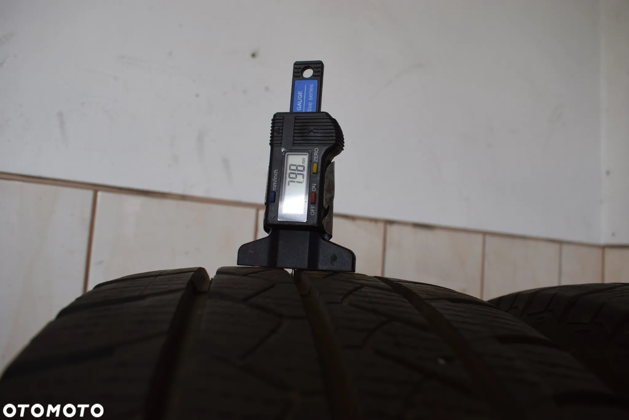 R16C 215/65 Goodyear Vector 4Seasons Cargo Cena za parę - 4