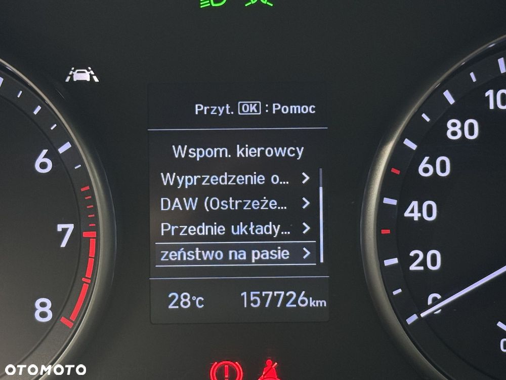 Hyundai i30 1.5 DPI Classic + - 28