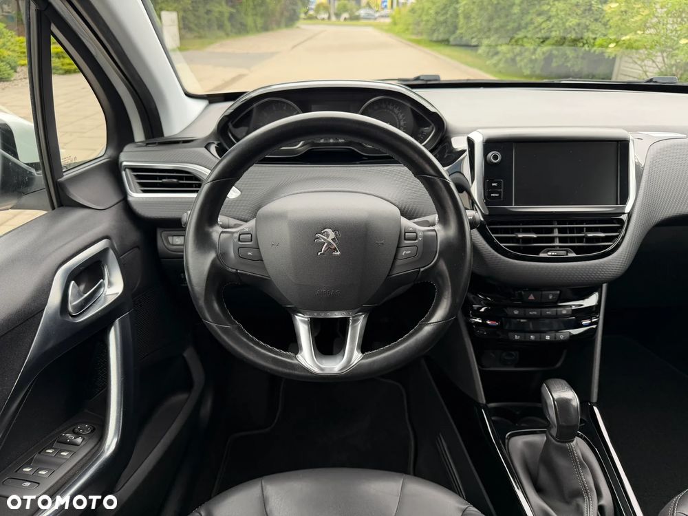 Peugeot 2008 PureTech 110 Stop&Start Allure - 16