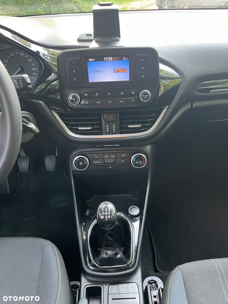 Ford Fiesta 1.1 S&S TREND - 9