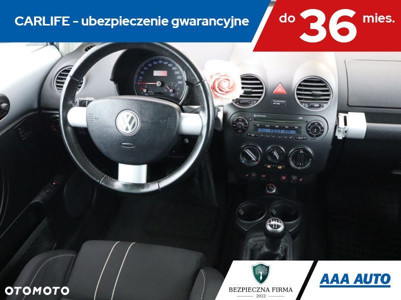 Volkswagen New Beetle - 8