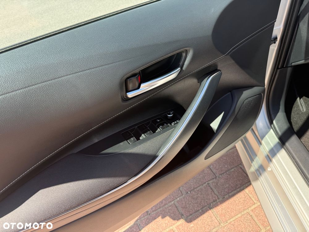 Toyota Corolla 2.0 Lounge - 20