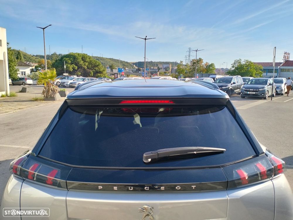 Peugeot 2008 1.2 PureTech GT EAT8 - 6