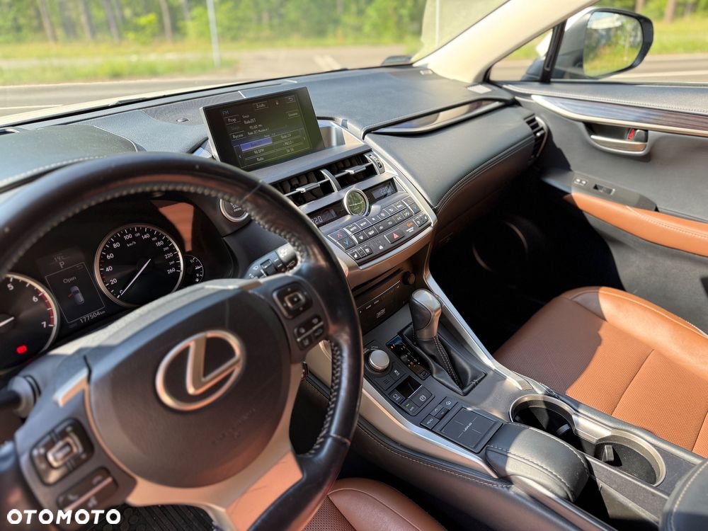 Lexus NX 200t Prestige AWD - 19