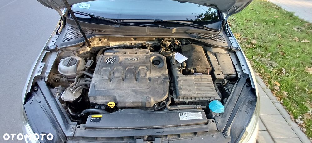 Volkswagen Golf - 8