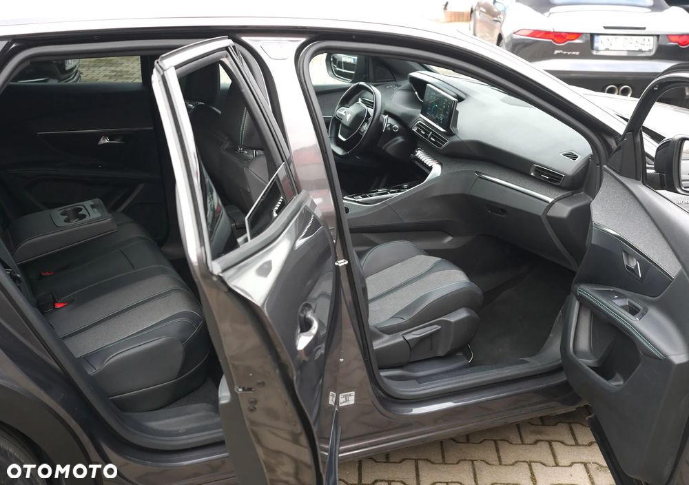 Peugeot 3008 1.6 PureTech HYbrid4 GT S&S EAT8 - 40