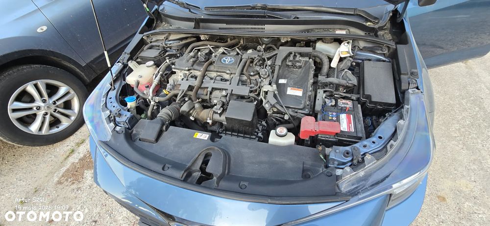 Toyota Corolla 1.8 Hybrid Comfort - 12