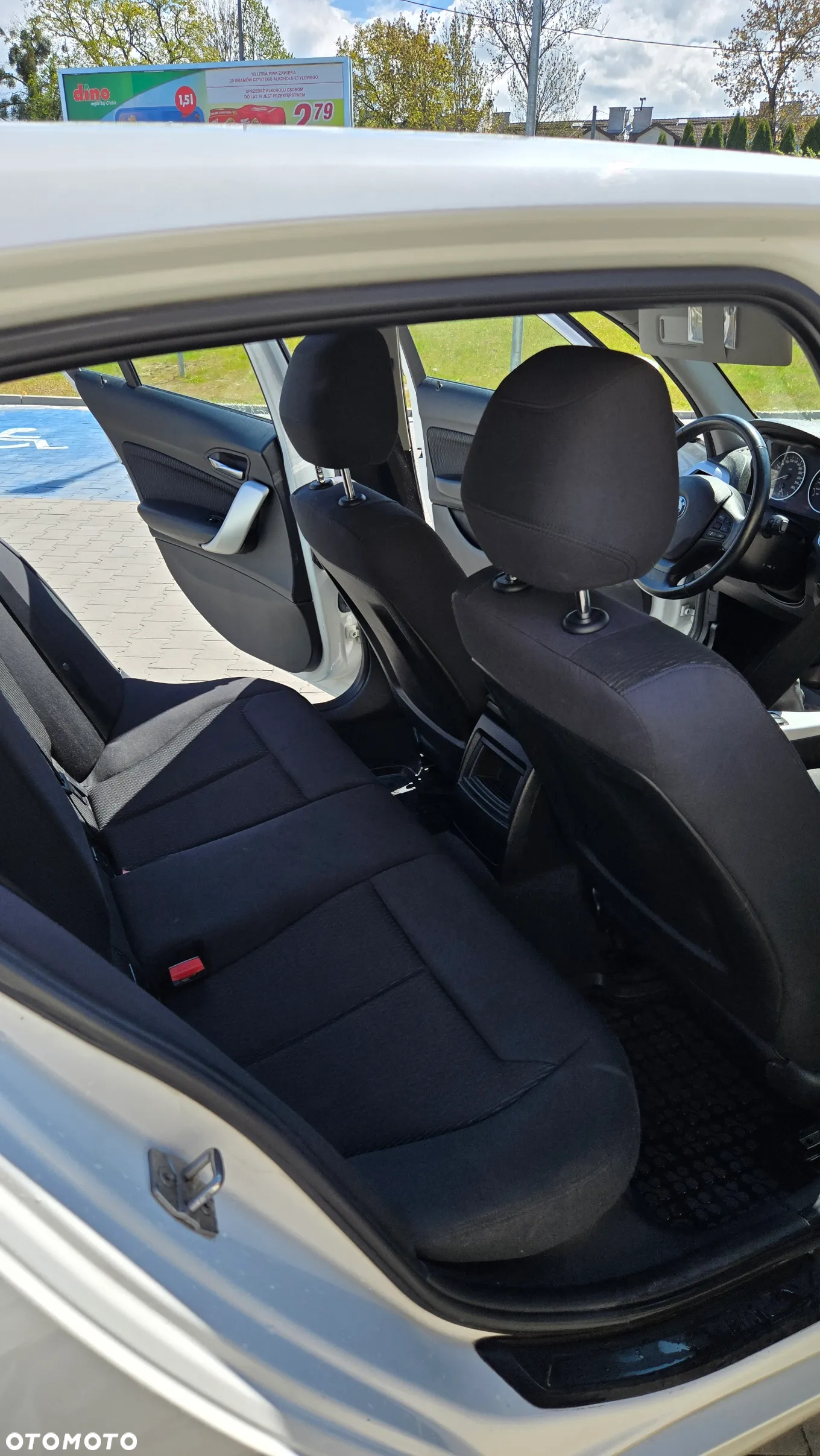 BMW Seria 1 114i - 12