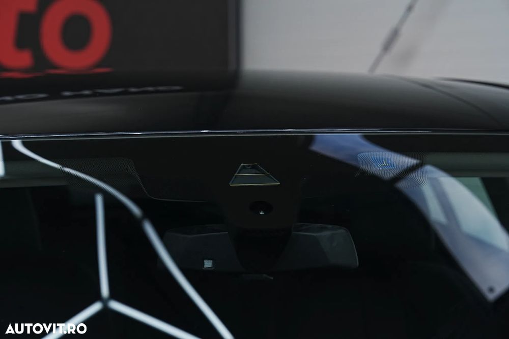 BMW Seria 5 530e xDrive AT PHEV - 35