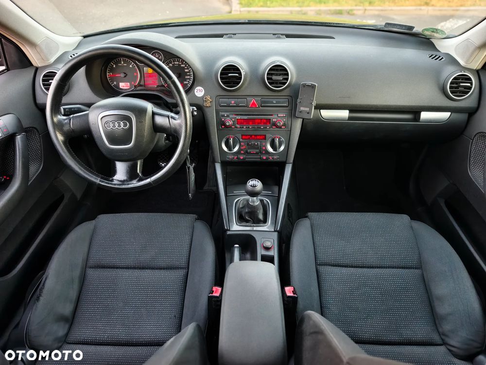 Audi A3 Sportback 2.0 TDI Attraction - 8