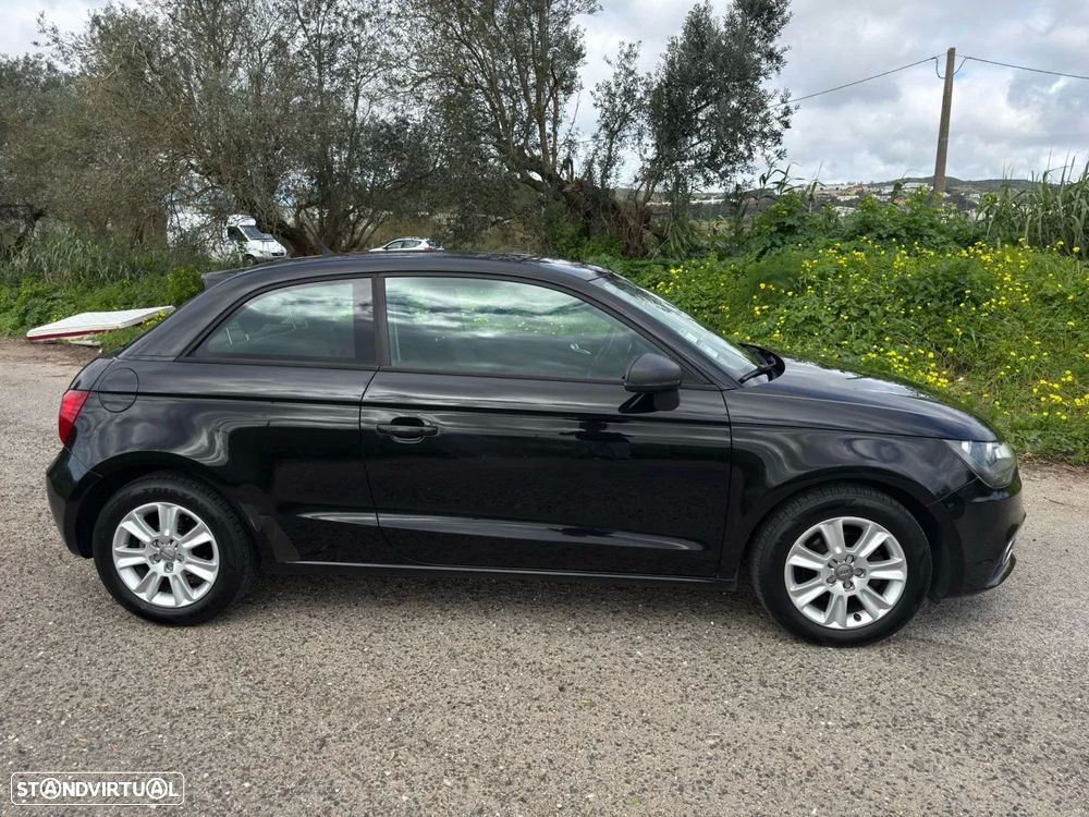 Audi A1 1.6 TDI Admired - 7