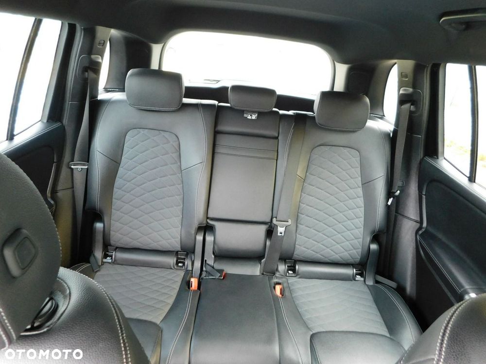 Mercedes-Benz GLB 200 d 8G-DCT Progressive - 10