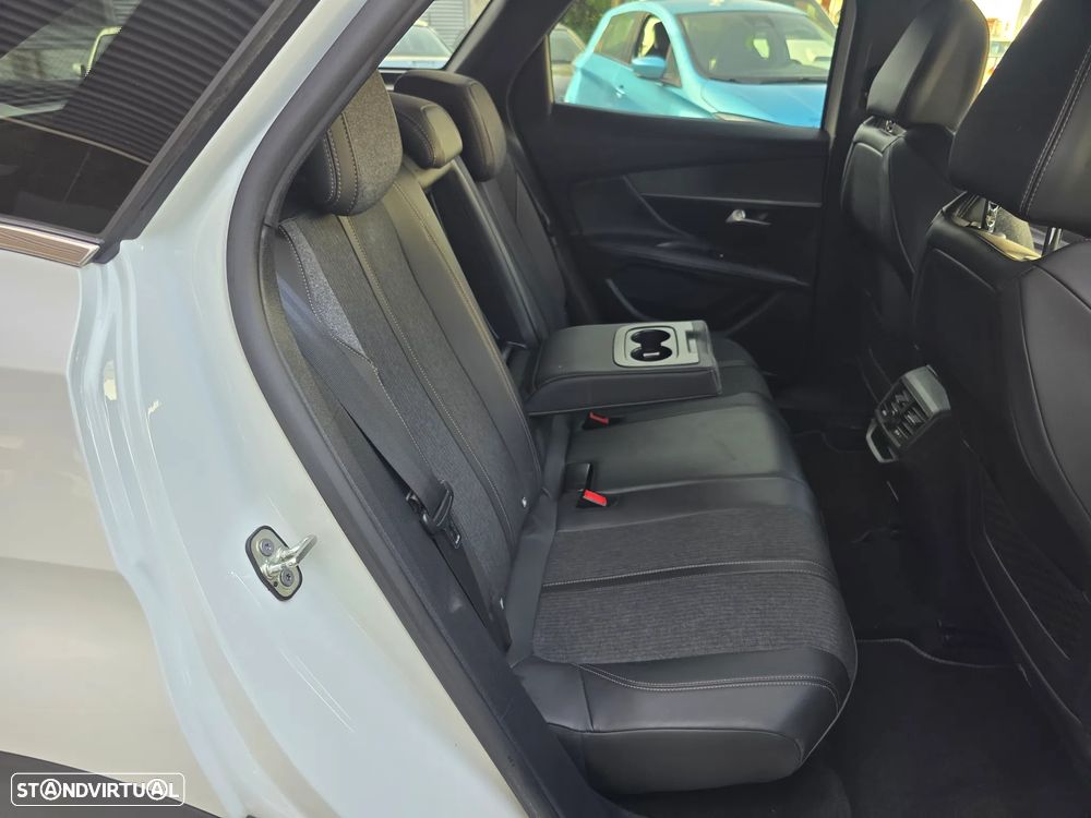 Peugeot 3008 1.5 BlueHDi GT Line EAT8 - 40