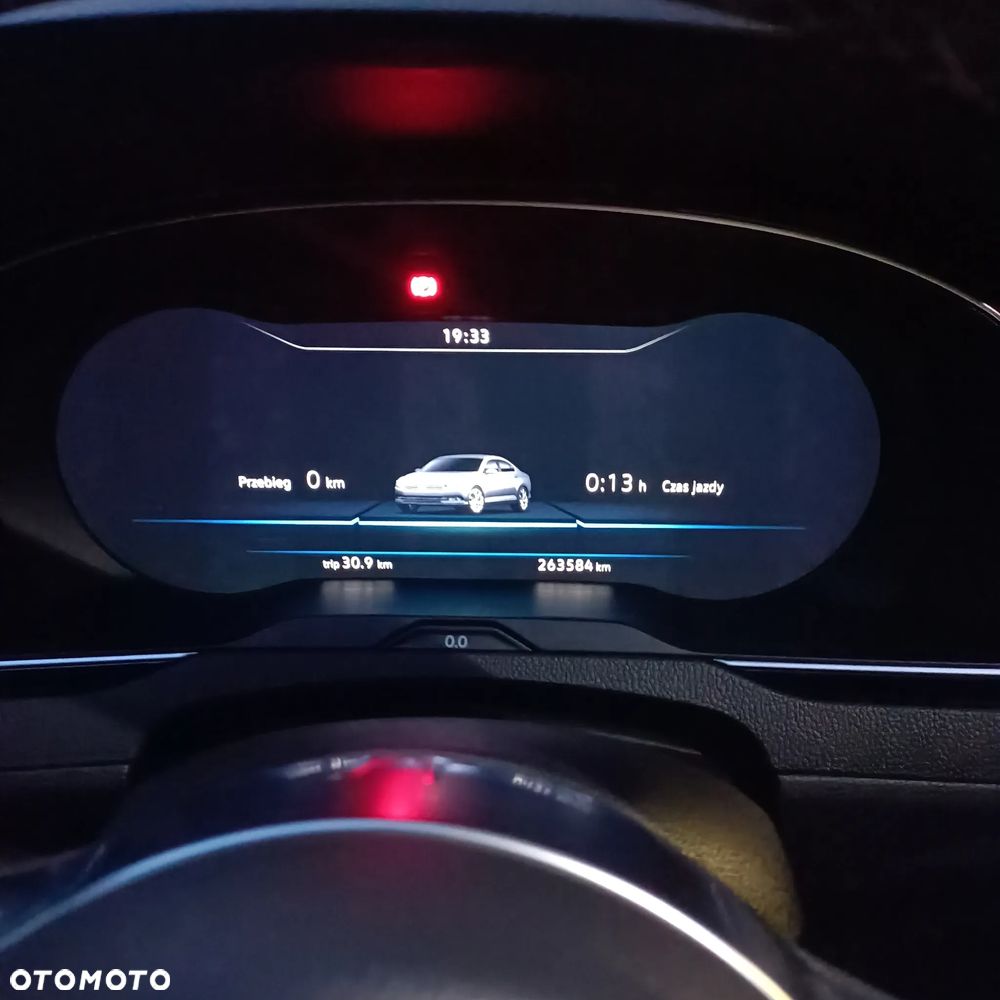 Volkswagen Passat - 20