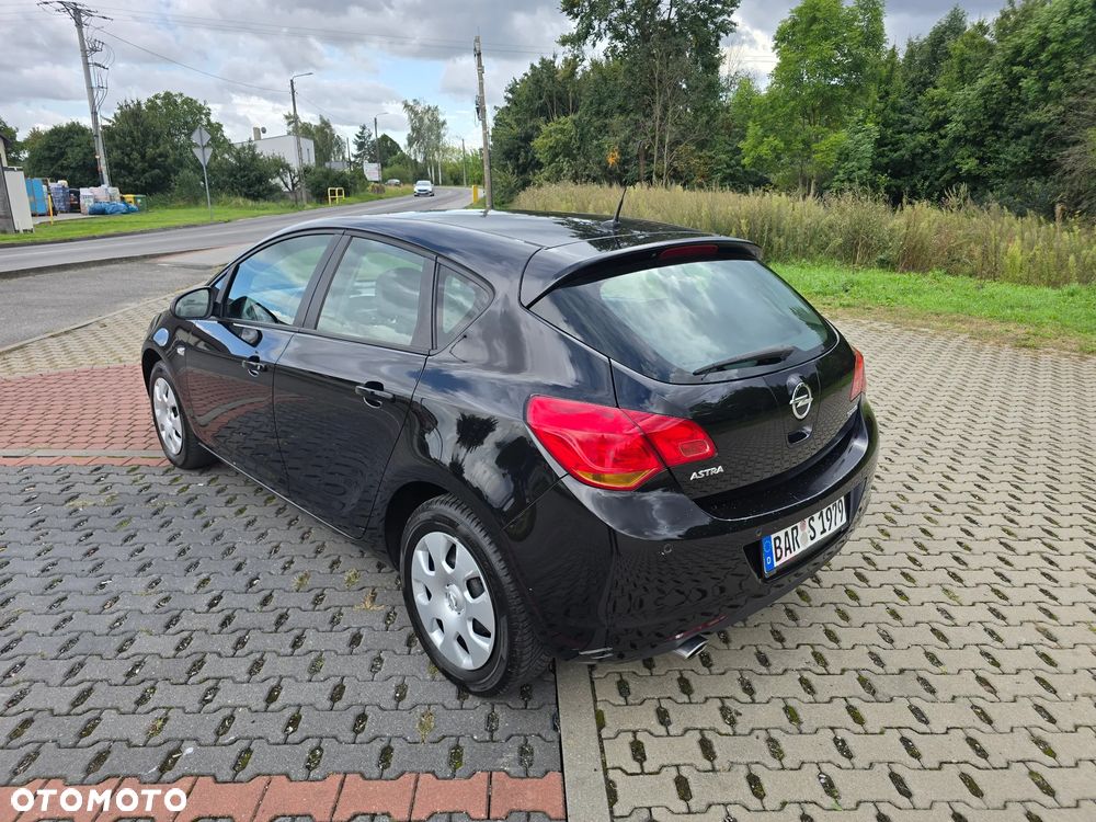 Opel Astra 1.4 Turbo - 9