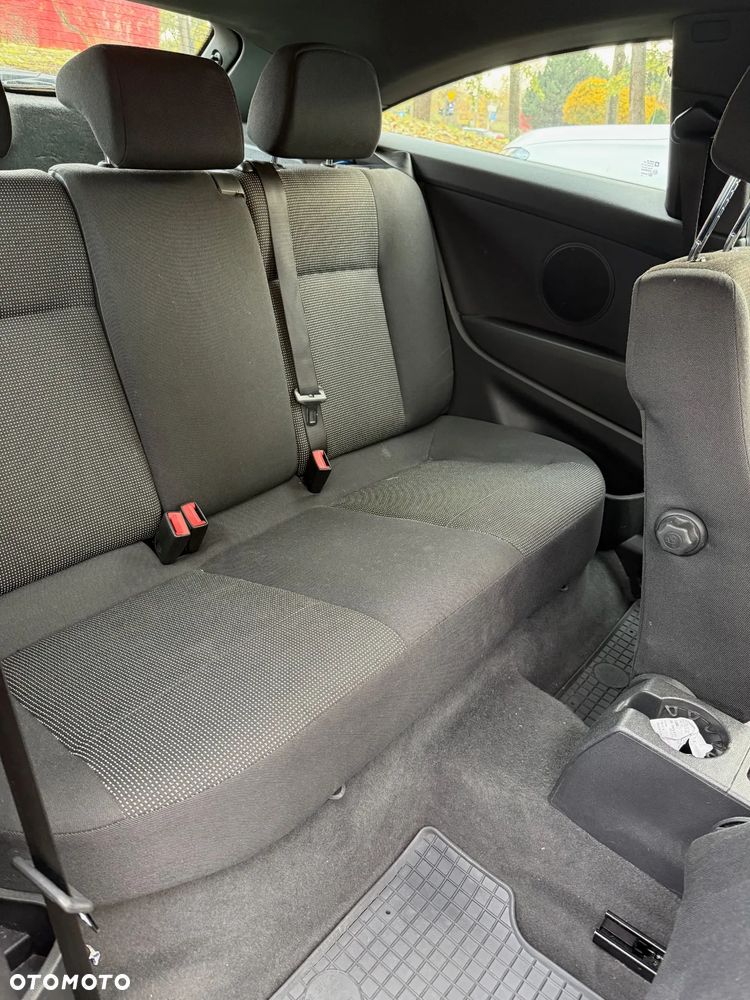 Opel Astra 1.9 CDTI DPF Sport - 8