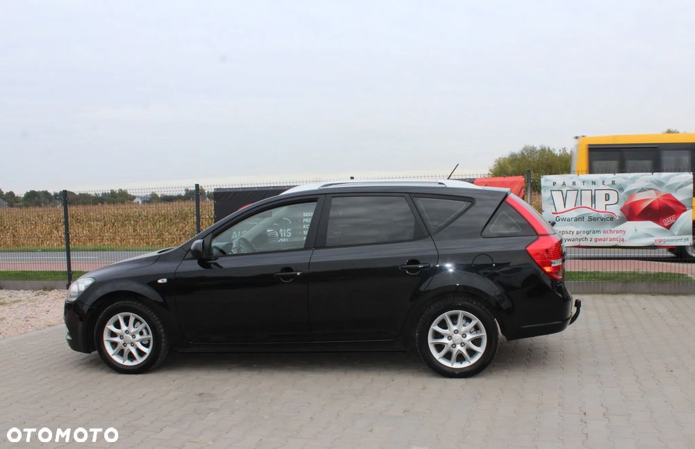 Kia Ceed 2.0 CRDi SW Mind - 9