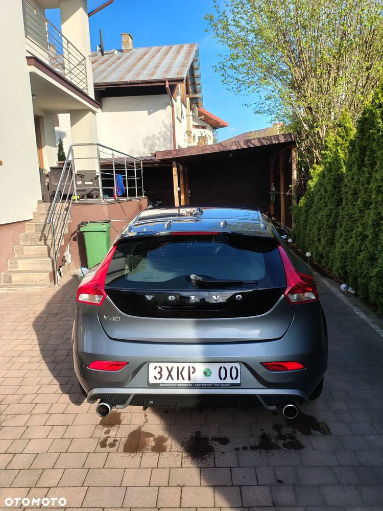 Volvo V40 D4 Drive-E R-Design Summum - 4