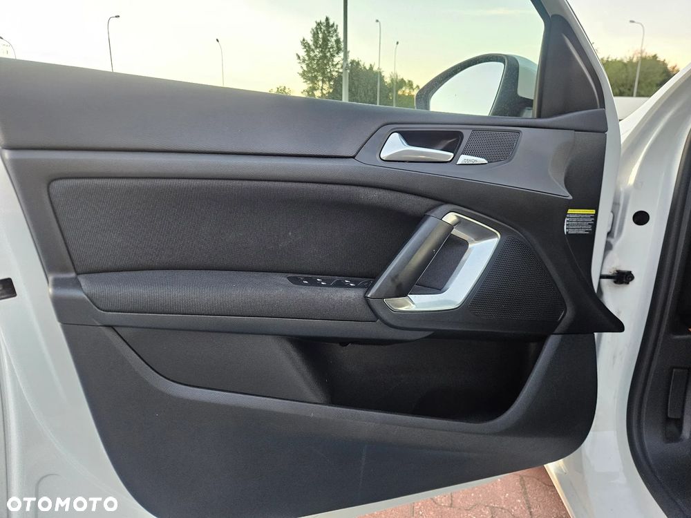 Peugeot 308 1.2 PureTech GPF Allure S&S EAT8 - 28