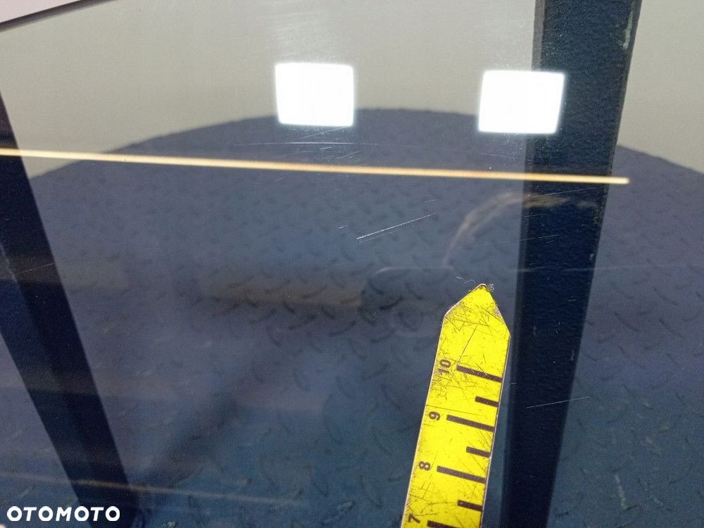 MERCEDES CLK W209 SZYBA DRZWI PRZÓD LEWA - 4