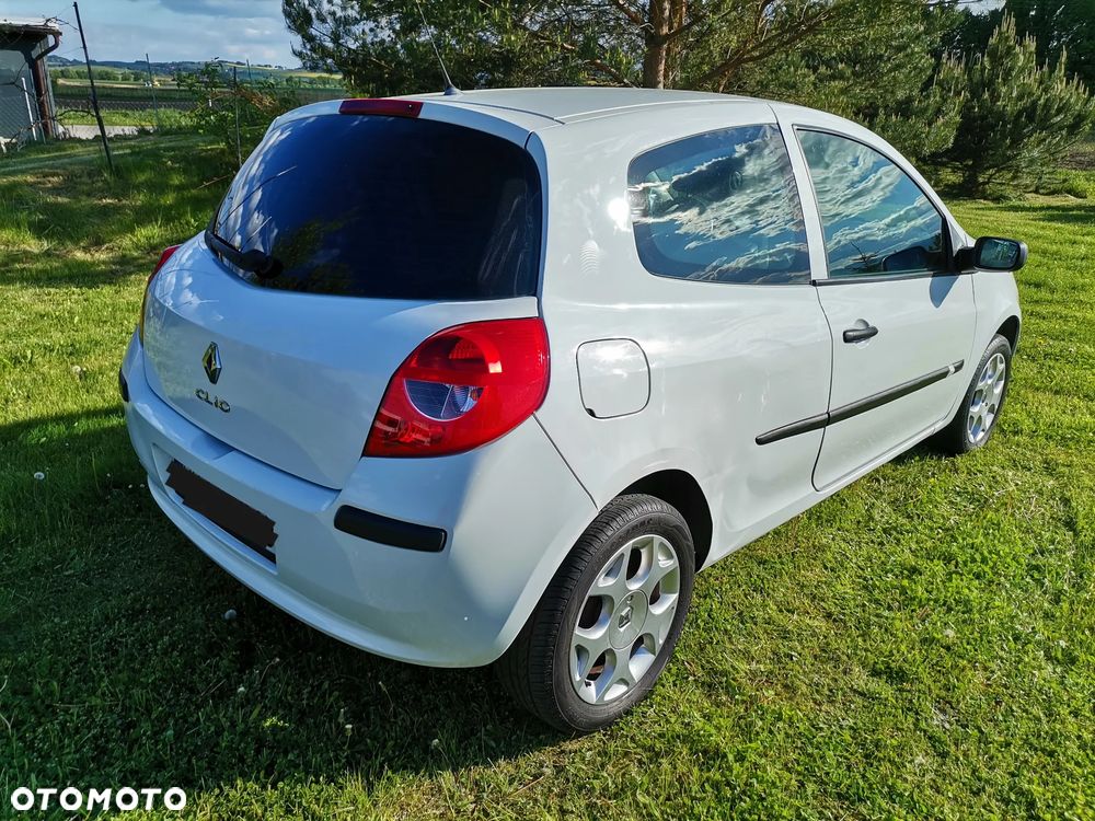 Renault Clio - 3