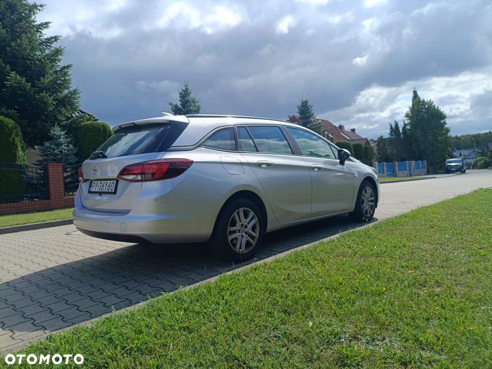 Opel Astra - 4