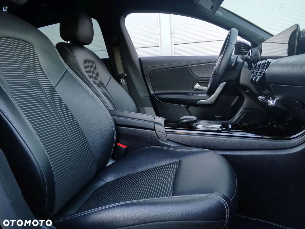 Mercedes-Benz CLA 200 7G-DCT Edition 2022 - 35